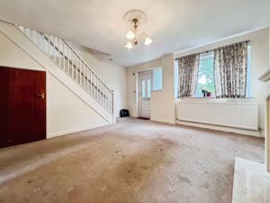 Living room- click for photo gallery